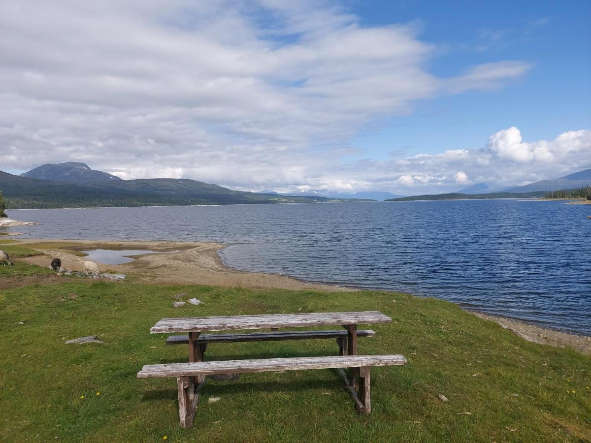 Villmarksgard, Hytte Ved Vannet Villa Hattfjelldal Luaran gambar